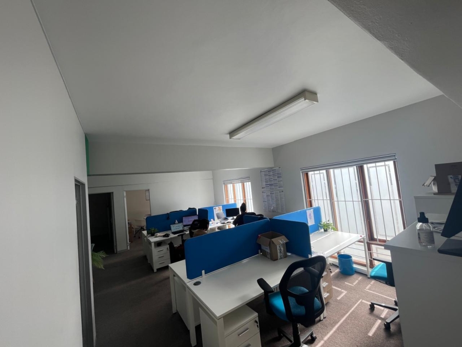 To Let Commercial Property for Rent in Berea Eastern Cape